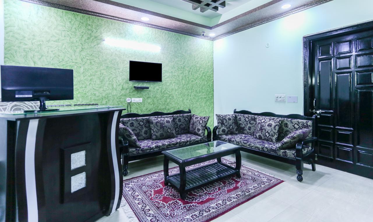 Treebo Trip Sswag 18 Expressway Hotel Noida Luaran gambar